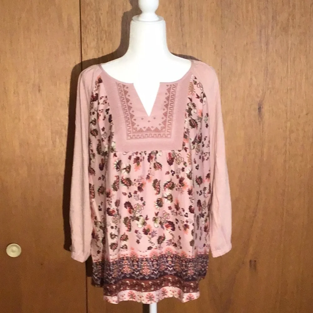 Woman’s Vintage America Top - Picture 3 of 9